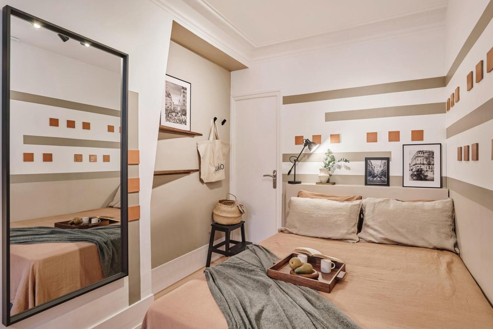 Dane - 1 A Ternes Apartment *